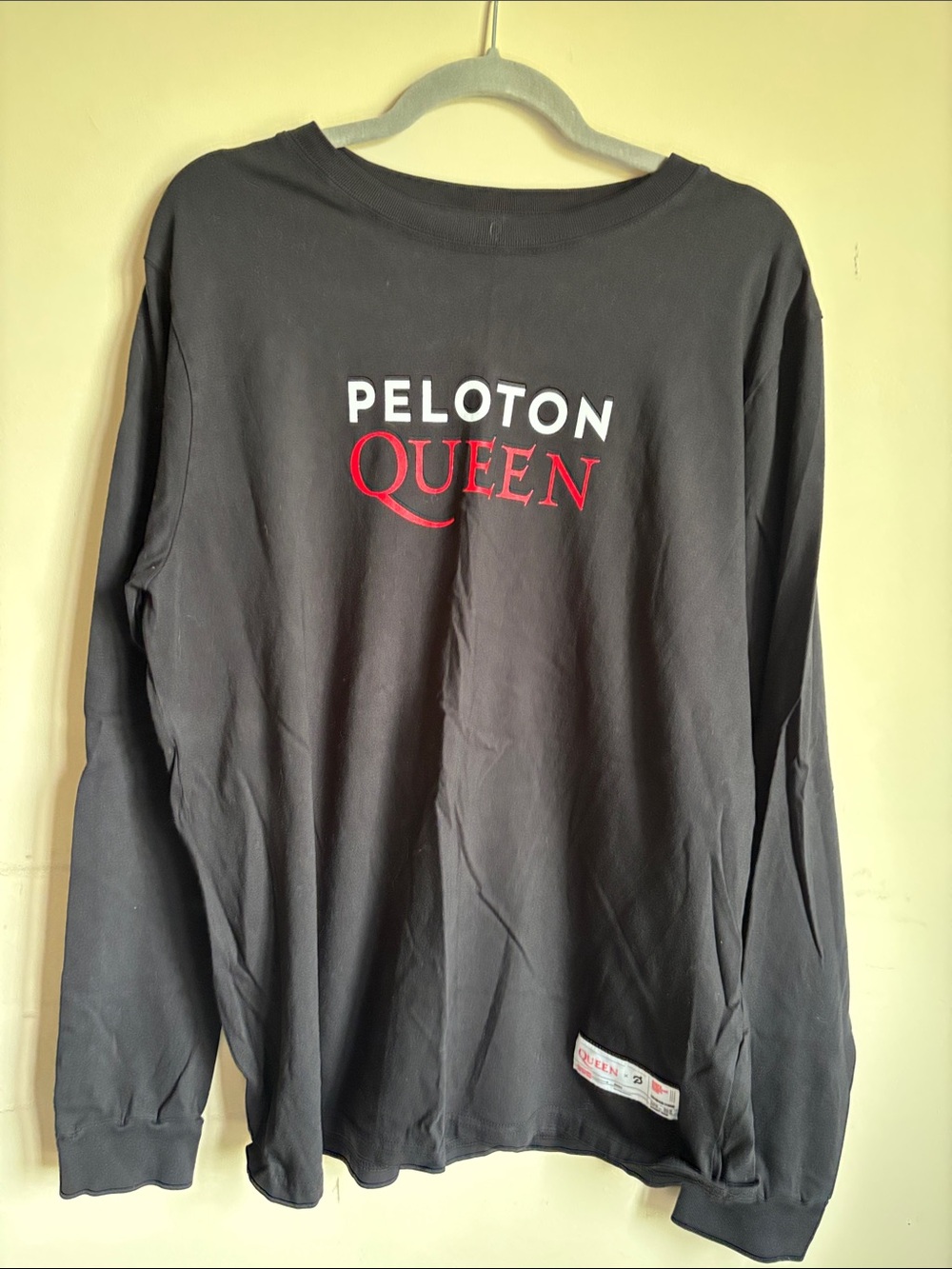 Peloton Black Long Sleeve 'Queen' Graphic Tee